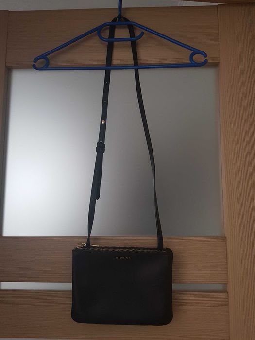 Mała torebka Essentials