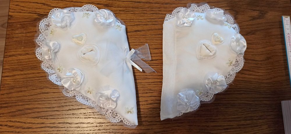 Ozdoby ślubne ręcznie robione- Poduszka na obrączki