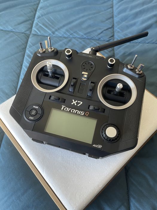 Rádio FrSky Taranis Q X7