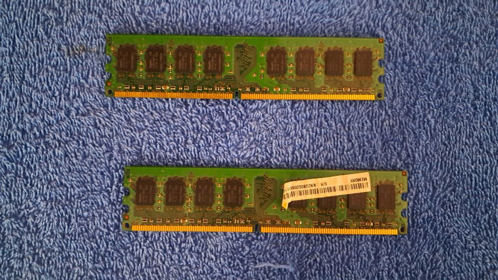 Kit Memória RAM Desktop 4GB (2x 2GB) DDR2 800MHz Hynix