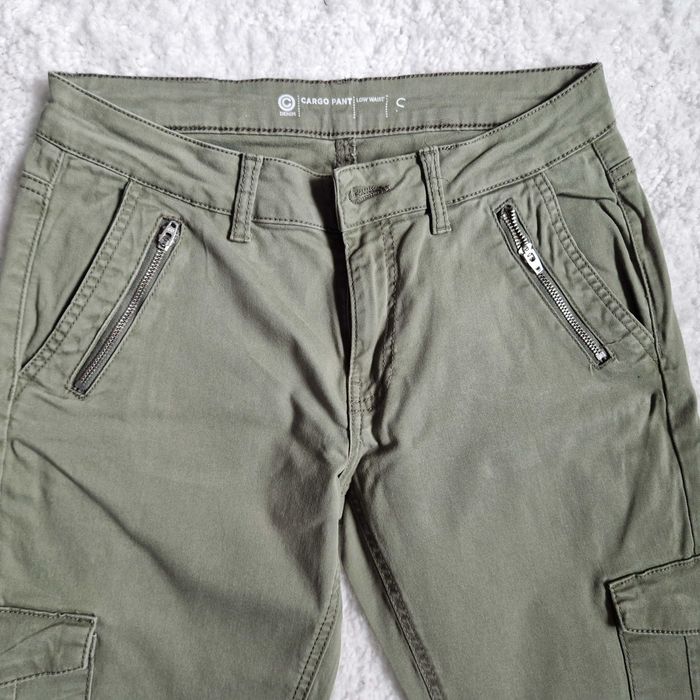 Spodnie damskie jeansowe cargo khaki CUBUS  r. S