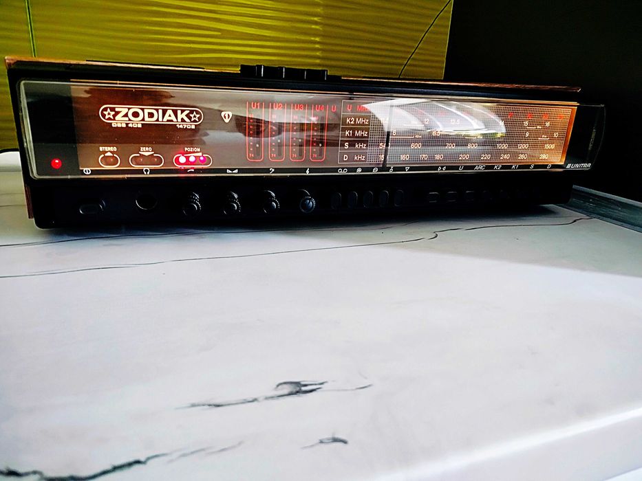 Do sprzedania Zodiak dss 402  -- UKF - 87,5 - 108 MHz