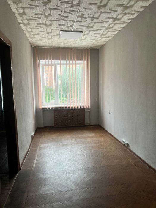 Оренда офісних кабінетів 15- 50 м² у спокійній локації