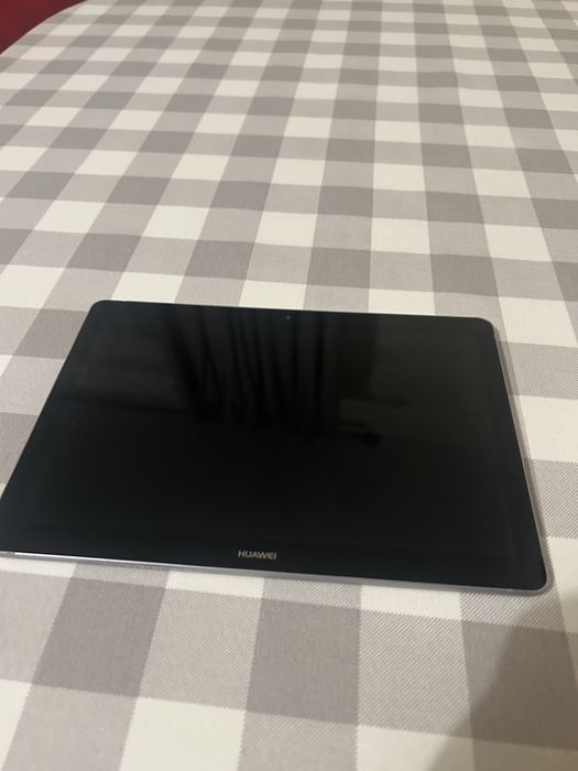 Планшет Huawei MediaPad M5 Lite 10 LTE BAH2-L09  / 3/32 / SIM
