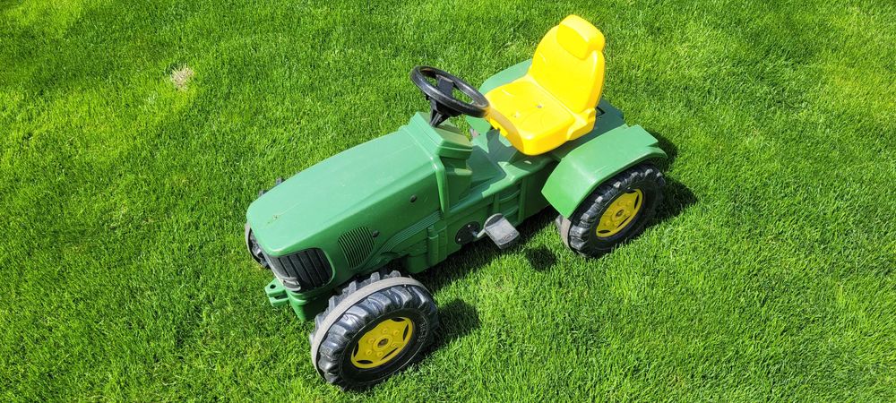 Traktor John Deere na pedały