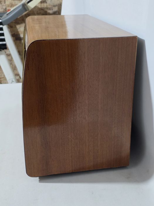 Rádio antigo reparado SABA