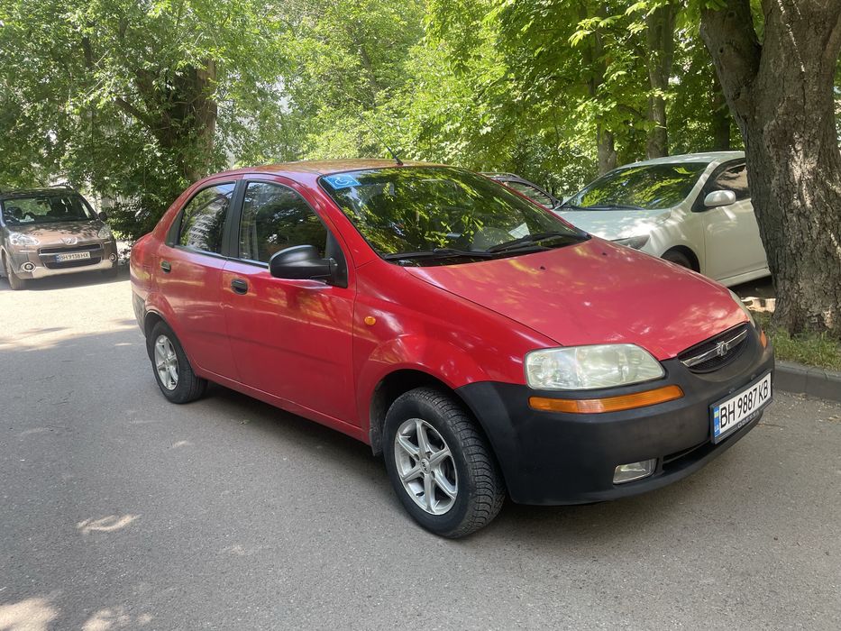 Продам AVEO CHEVROLET в родной краске