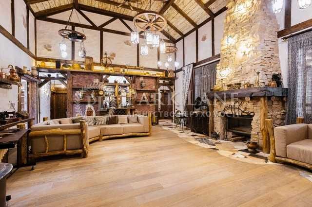 Казкове шале в Лебедівці, ділянка 1,4 га з виходом на воду.