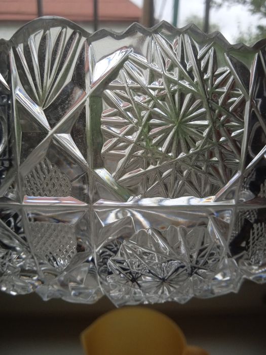 Продам вазу хрустадьную