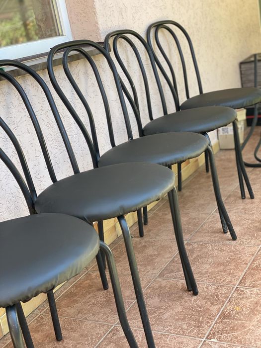 12 офісний крісел