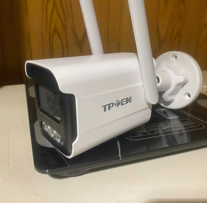 Уличная Wi-Fi IP камера 8MP 4K видеокамера iCSee с ночной съемкой и датчиком движения