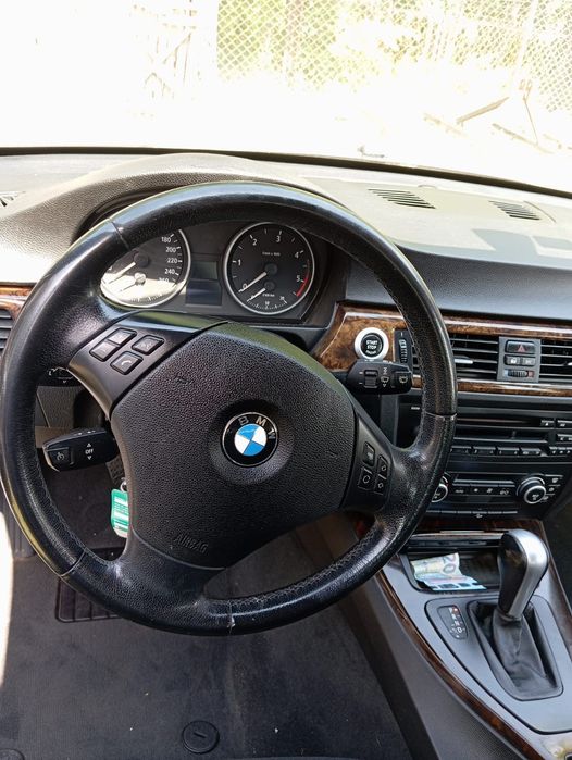 BMW E91 330 xd 2006r