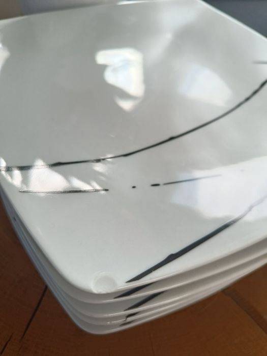 Porcelanowe talerze obiadowe