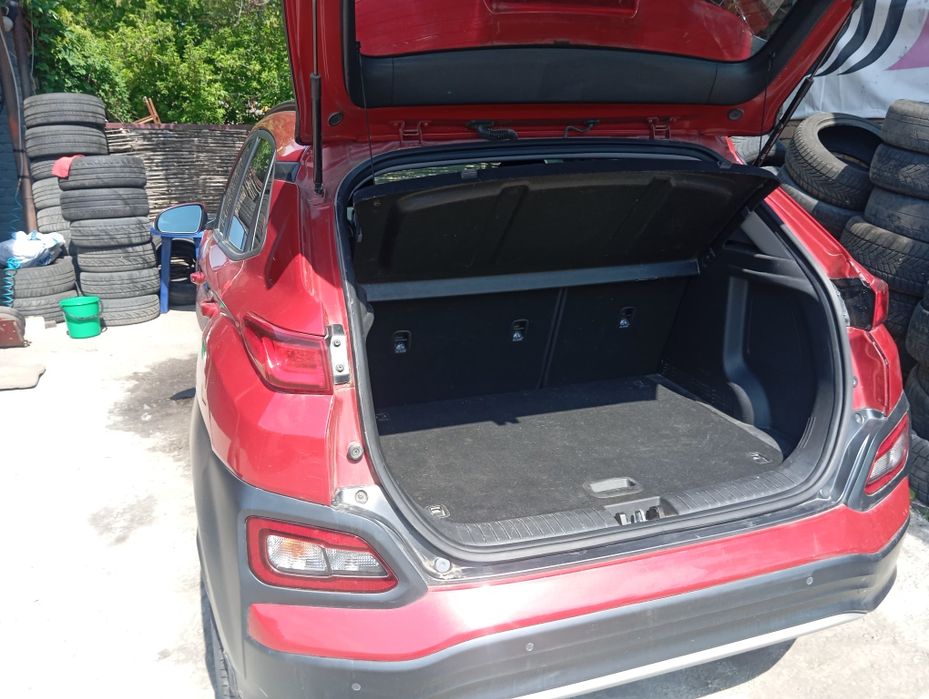 Продам Hyundai Kona ev