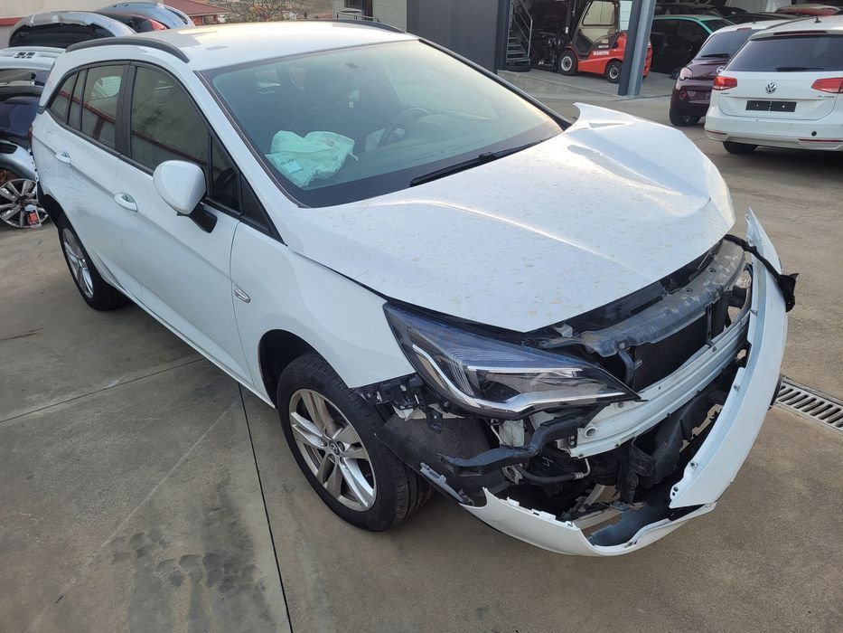 Opel Astra K 2018 para peças
