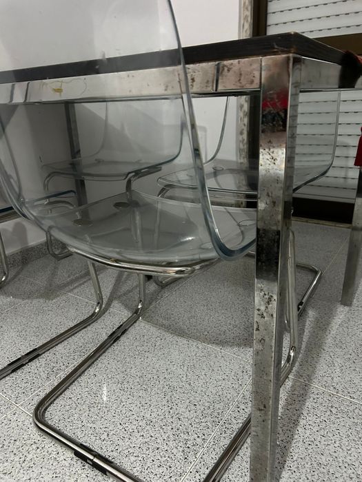 Mesa de jantar e cadeiras IKea