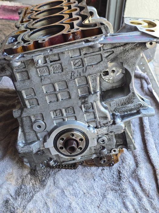 Blok silnika 7552781 1.8 2.0 Benzyna BMW N43 E60 E61 E90 E91 E92 E93 E81 E88 E87 N43B20AY