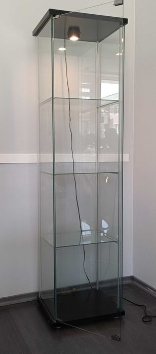 Słupek  szklany oświetlony