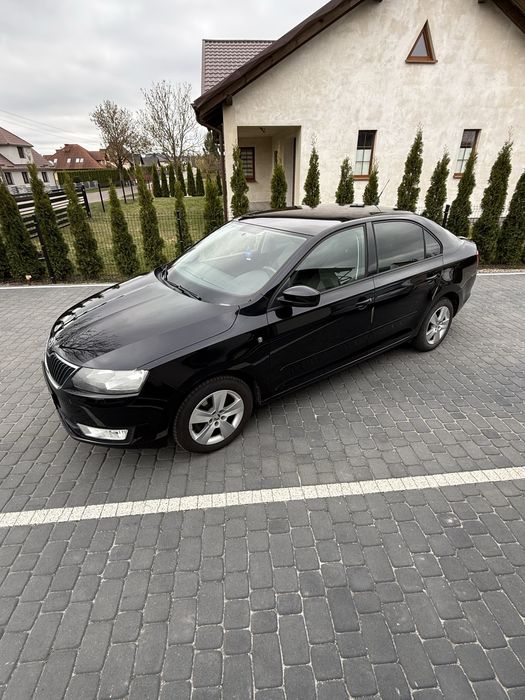 Skoda rapid  / benzyna