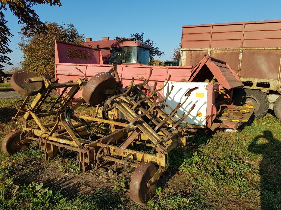 Chłodnica Maska ciągnika Fortschritt ZT323 ZT303 silnik E524 IFA E514