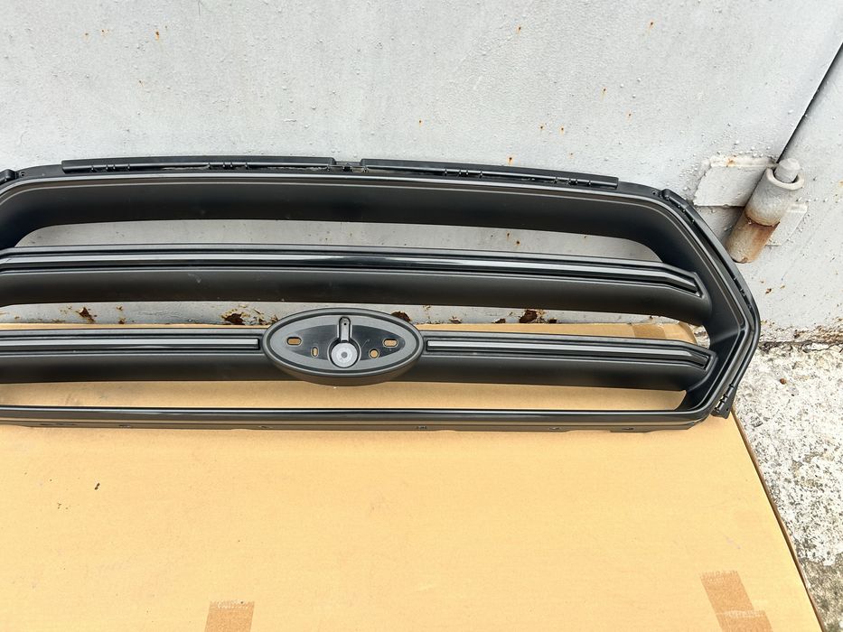 Решетка радиатора форд ескейп 2017 оригинал