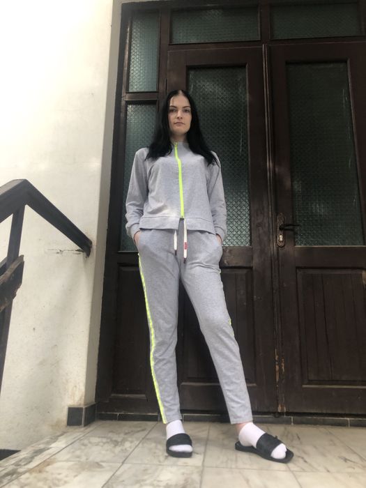 Женский костюм