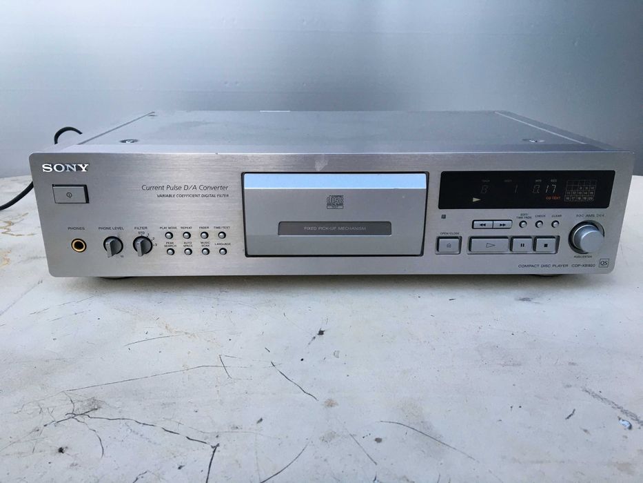Odtwarzacz CD Sony CDP-XB920 QS Srebrny