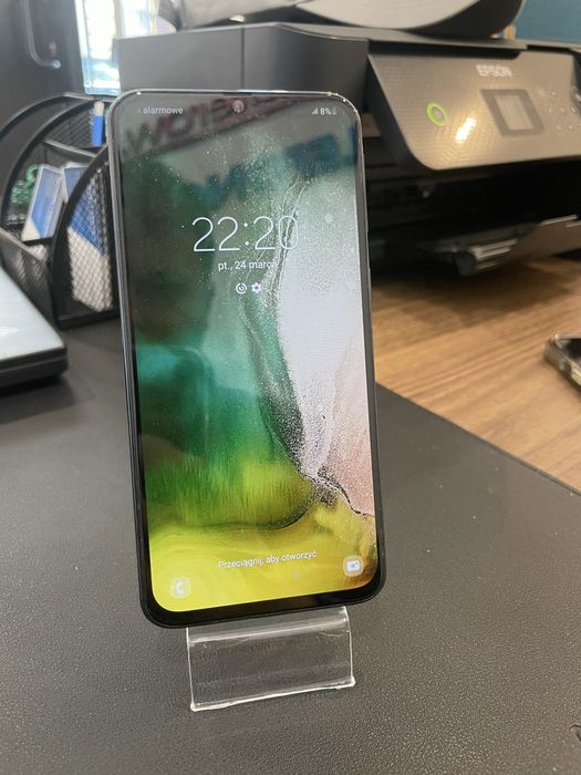 Samsung A40  4/64 GB Android 11