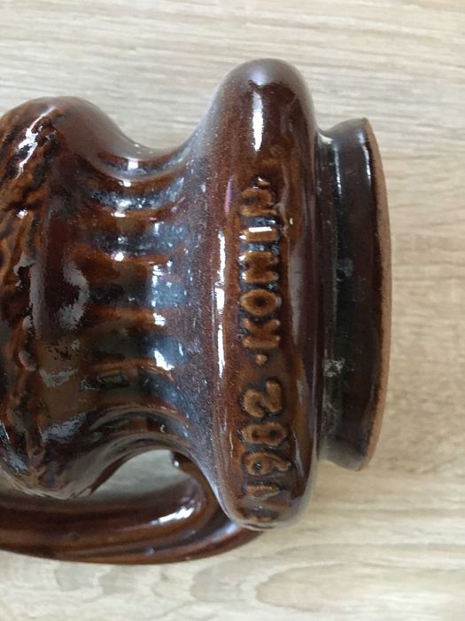 Kufel z porcelitu Karczma piwna 1982 Konin PRL.