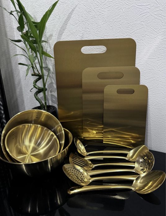 Кухонний набір з 12 предметів