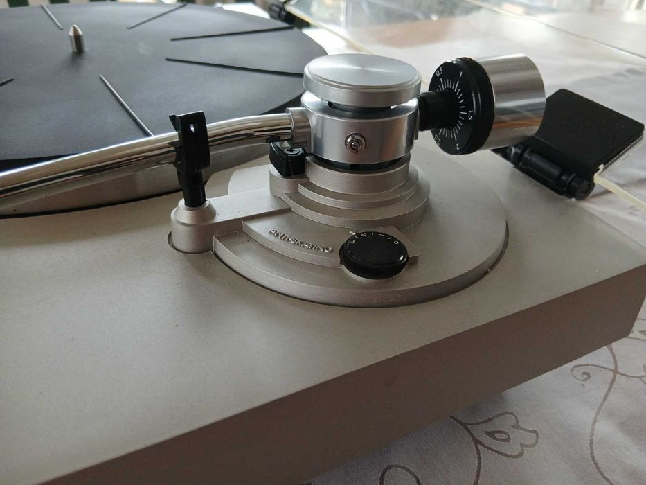 Gramofon JVC model L-A11