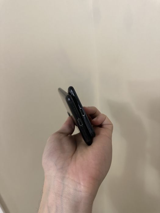 Sharp C10 4/64 GB Dual-SIM!