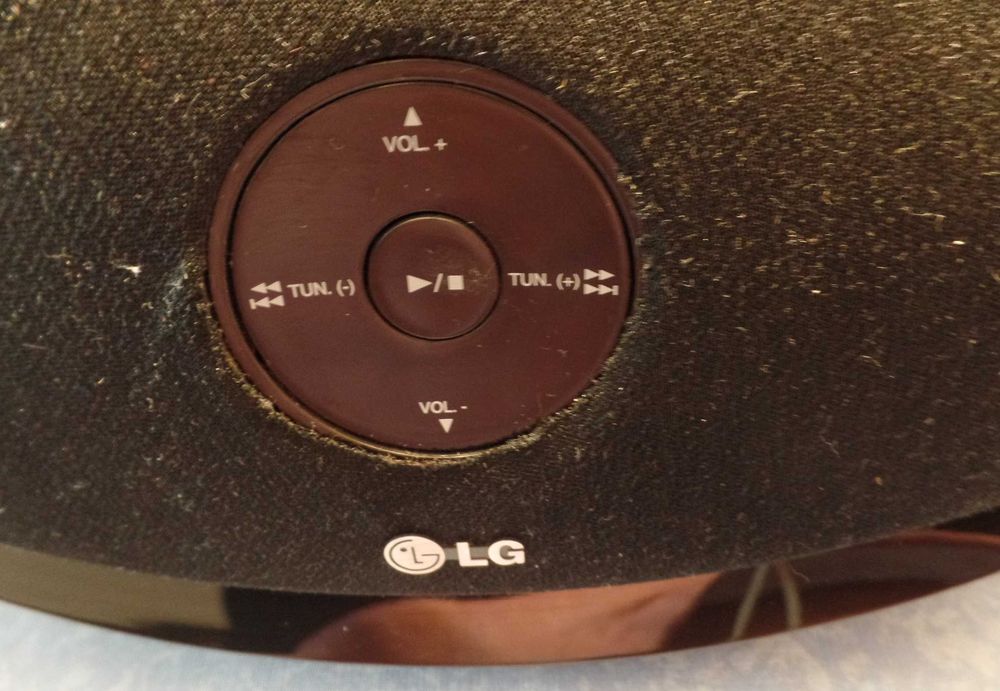 LG Micro Hi-Fi PC14-UD with iPod Dock64737978612097124