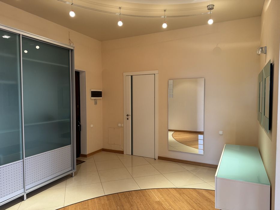 ‼️БЕЗ КОМИССИИ‼️ 3-комнатная квартира на Азарова, Отрада