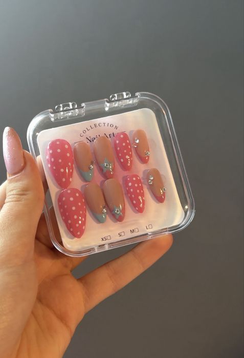 press on nails paznokcie