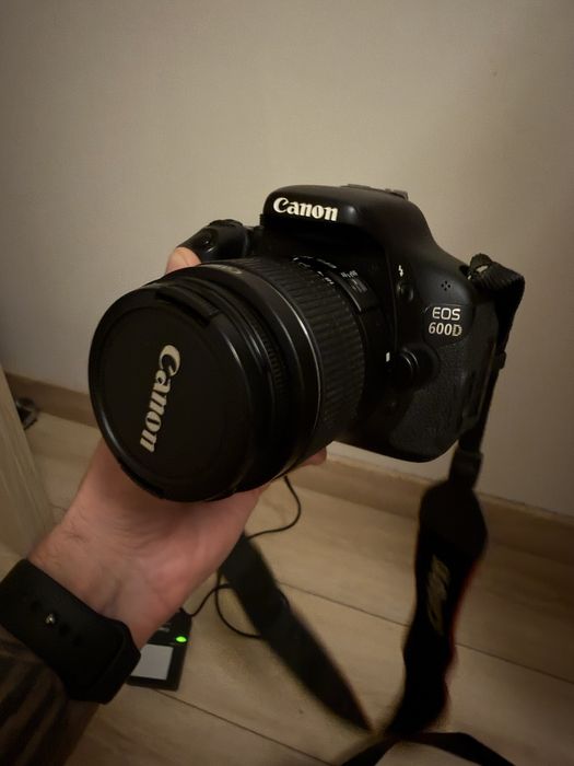 Aparat Canon EOS 600D