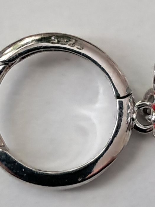 Urocze ,srebrne kolczyki truskawki.