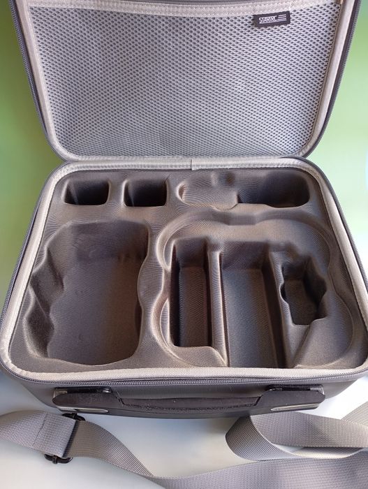 Vendo bolsa para armazenamento e transporte do DJI Avata.