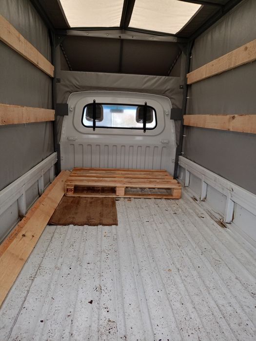 Продам вантажний автомобіль вантажопідйомністю 1,2т