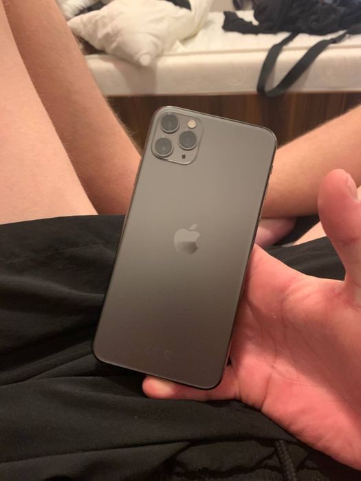 iPhone 11 pro max 256