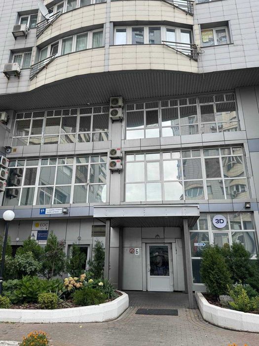 Продаж 2 кім квартири вул. Гетьмана 1-Б метро Шулявська 5 хв.