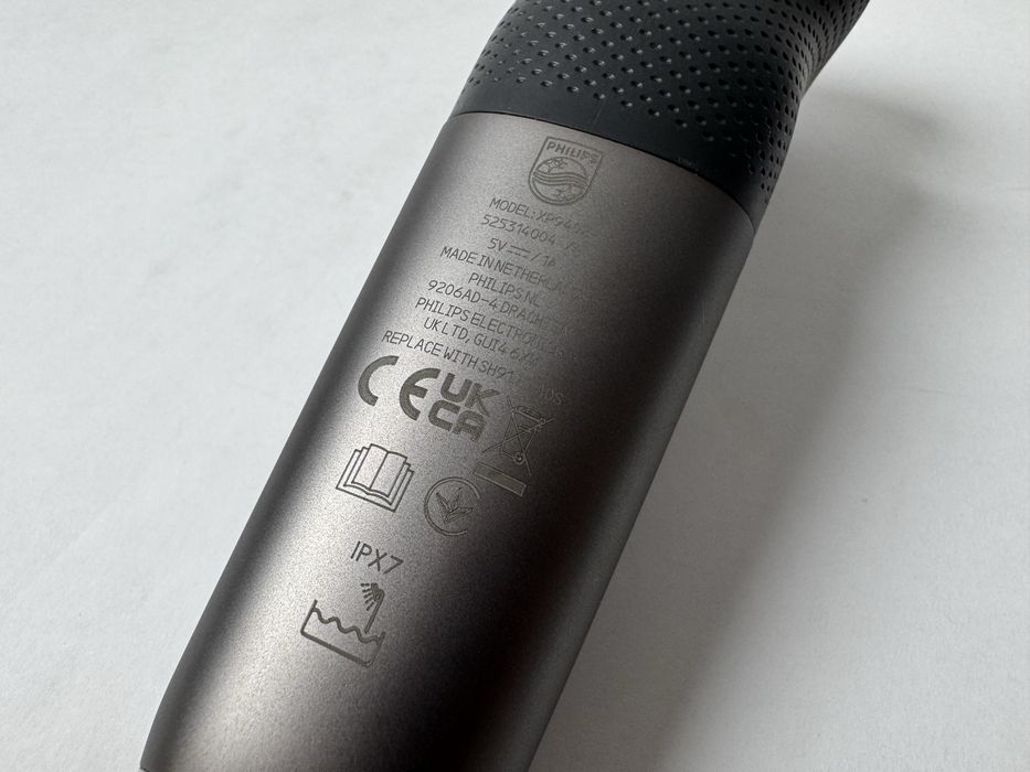 Máquina de barbear Philips i9000 Prestige Ultra (XP9402)