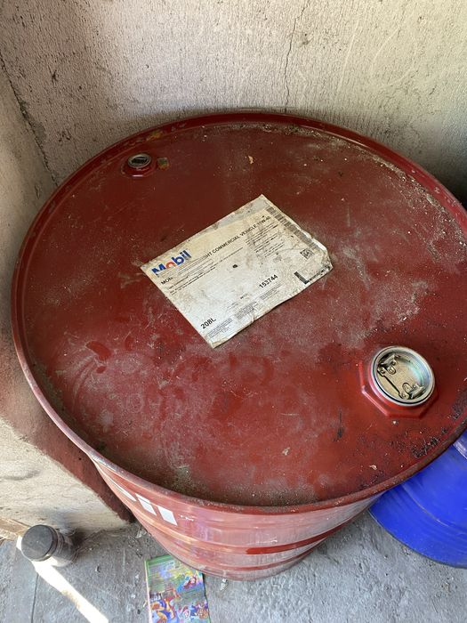 Продам бочки 200 л