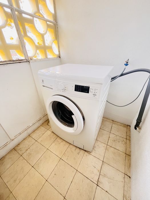 Máquina de Lavar Roupa Electrolux 7kg 1200RPM