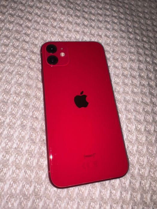 iPhone 11 czerwony 64gb