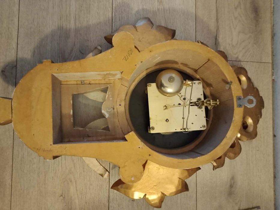 Piękny zegar 100 % sprawny