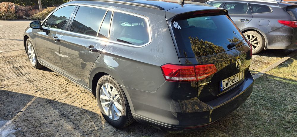 Sprzedam.  Zamienię.  Passat B8 2.0TDI 150KM.  Hak.