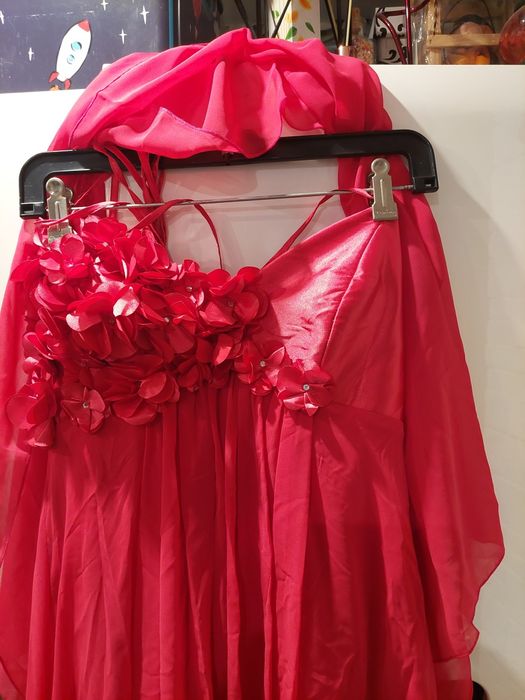 Piękna sukienka rozm.40