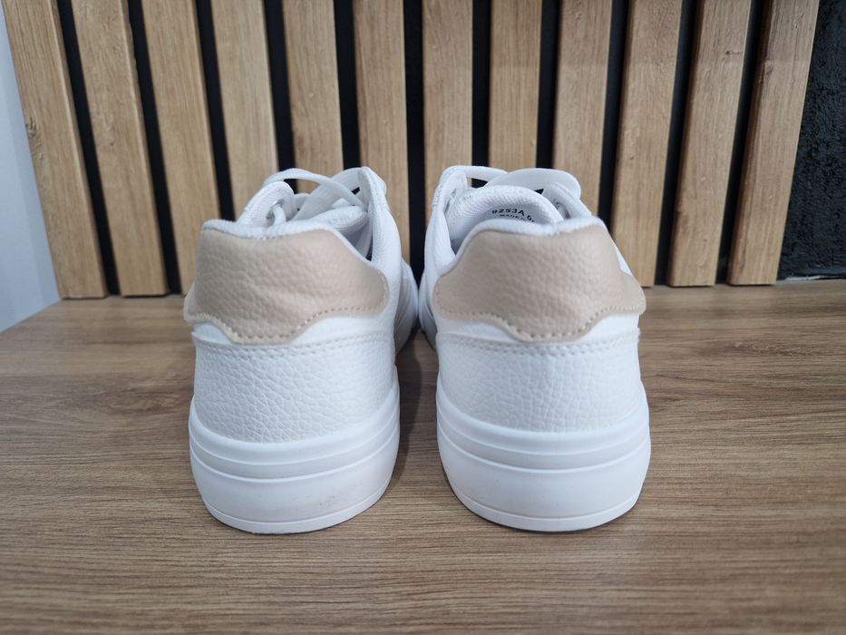 Nowe sneakersy Mohito roz. 36