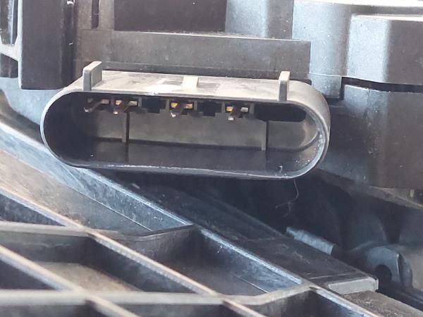 Fechadura / fecho porta trás direito FORD Fiesta VI (CB1, CCN)